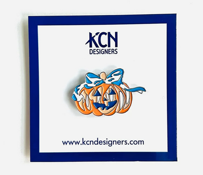Pumpkin with Blue Bow Needle Minder